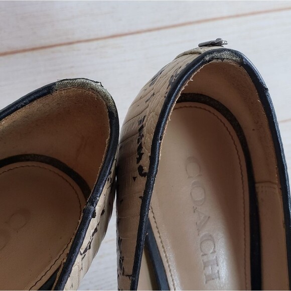 Coach Leather Animal Print Pointy Toe Studded Stiletto Heels Pump Size 7.5 - Picture 4 of 16